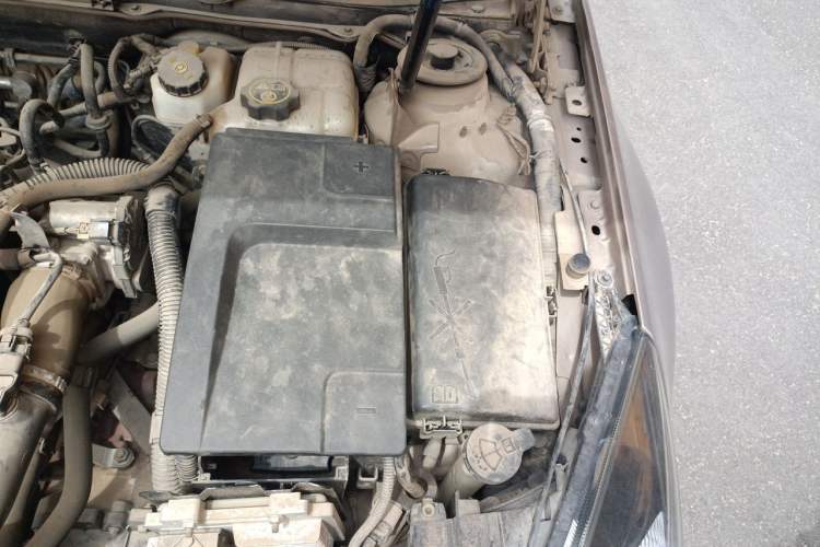 Used Buick Regal 2015 1.6T Leading Technology Model Engine Bay Left