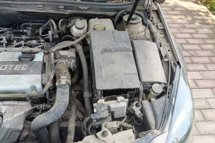 Used Buick Regal 2015 1.6T Leading Technology Model Engine Bay Left