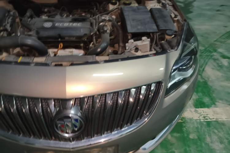 Used Buick Regal 2015 1.6T Elite Tech Model Engine Bay Left