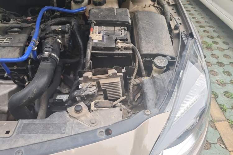 Used Buick Regal 2015 1.6T Leading Technology Model Engine Bay Left