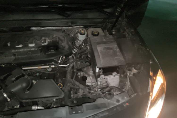 Used Buick Regal 2015 2.0L Leading Fashion Edition Engine Bay Left