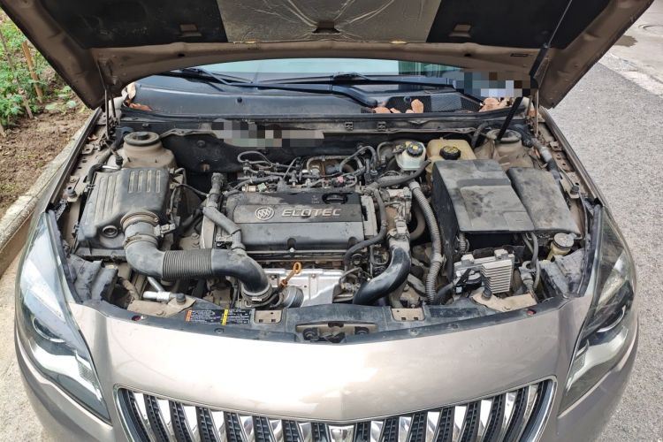 Used Buick Regal 2015 1.6T Elite Tech Model Engine Bay