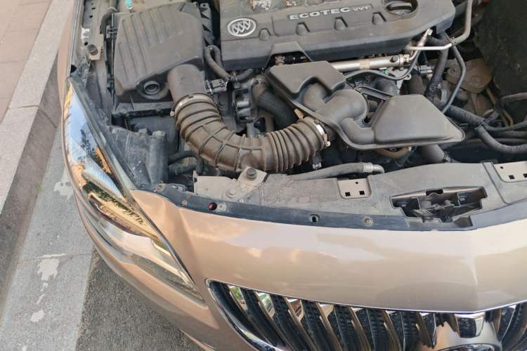 Used Buick Regal 2015 2.0L Leading Fashion Edition Engine Bay Right