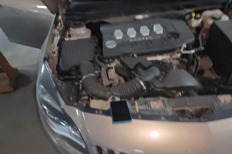 Used Buick Regal 2015 2.0L Elite Fashion Edition Engine Bay Right