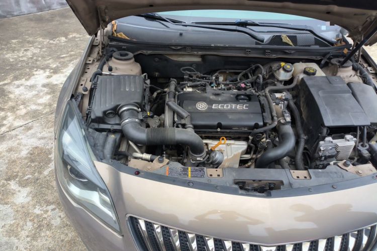 Used Buick Regal 2015 1.6T Elite Tech Model Engine Bay Right