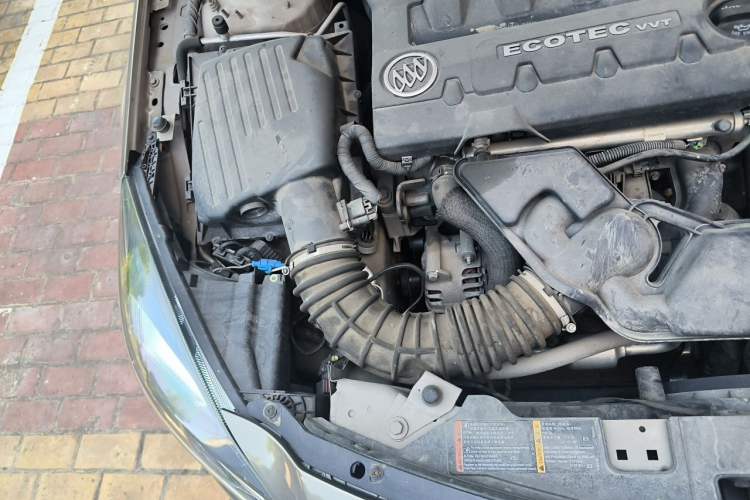 Used Buick Regal 2015 2.0L Leading Fashion Edition Engine Bay Right