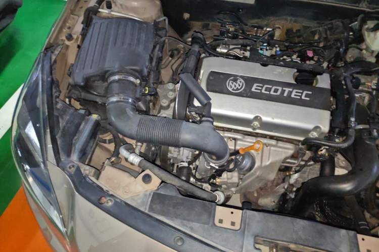 Used Buick Regal 2015 1.6T Leading Technology Model Engine Bay Right