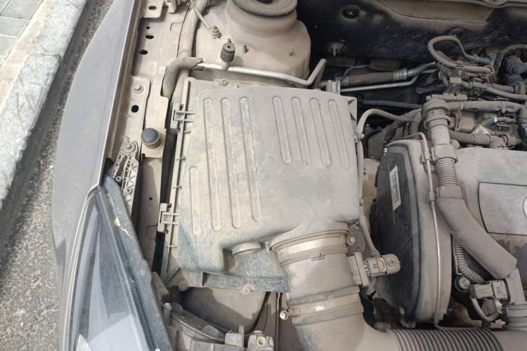 Used Buick Regal 2015 1.6T Leading Technology Model Engine Bay Right