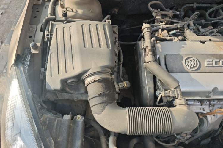 Used Buick Regal 2015 1.6T Leading Technology Model Engine Bay Right