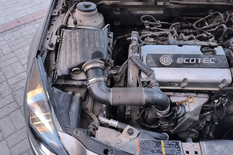 Used Buick Regal 2015 1.6T Elite Tech Model Engine Bay Right