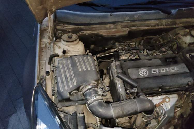 Used Buick Regal 2015 1.6T Elite Tech Model Engine Bay Right