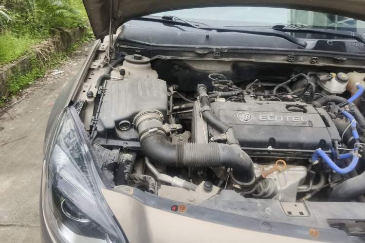 Used Buick Regal 2015 1.6T Leading Technology Model Engine Bay Right
