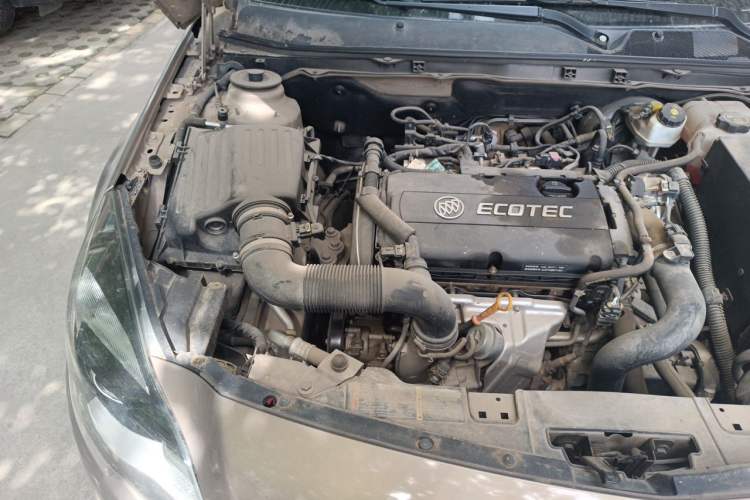Used Buick Regal 2015 1.6T Leading Technology Model Engine Bay Right