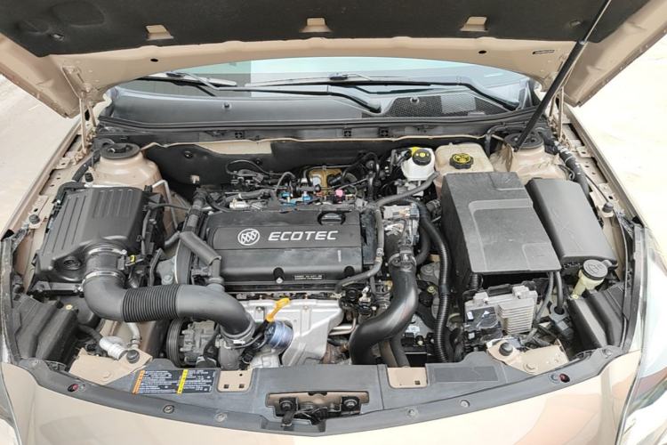 Used Buick Regal 2015 1.6T Elite Tech Model Engine Bay