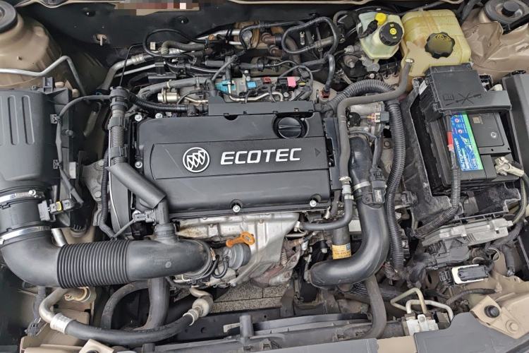 Used Buick Regal 2015 1.6T Elite Tech Model Engine Bay