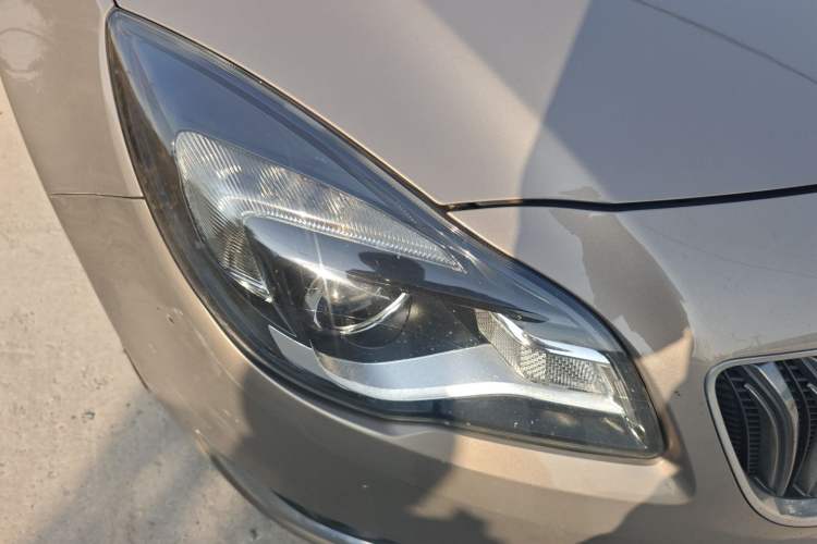 Used Buick Regal 2015 1.6T Elite Tech Model Exterior 2