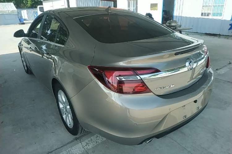 Used Buick Regal 2015 1.6T Elite Tech Model Exterior 2