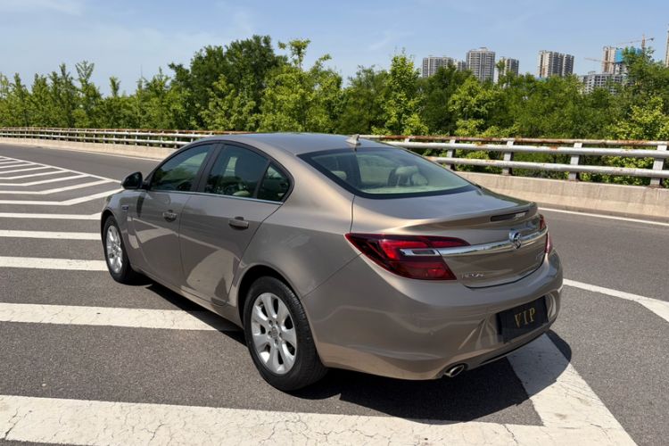 Used Buick Regal 2015 2.0L Leading Fashion Edition Exterior 4