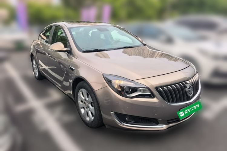 Used Buick Regal 2015 1.6T Elite Tech Model Front Right 45 Deg