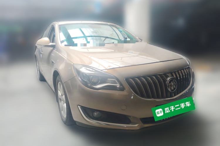Used Buick Regal 2015 1.6T Elite Tech Model Front Right 45 Deg