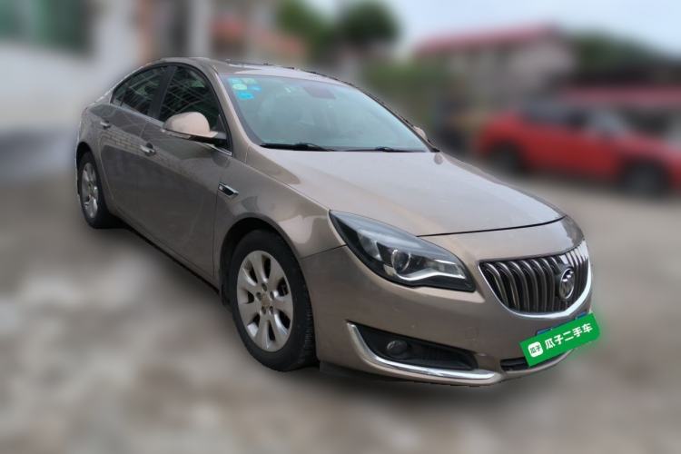 Used Buick Regal 2015 1.6T Elite Tech Model Front Right 45 Deg