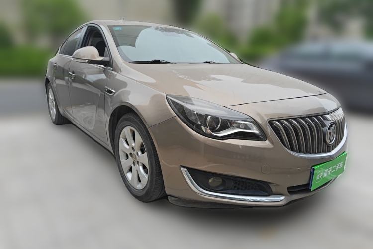 Used Buick Regal 2015 1.6T Elite Tech Model Front Right 45 Deg