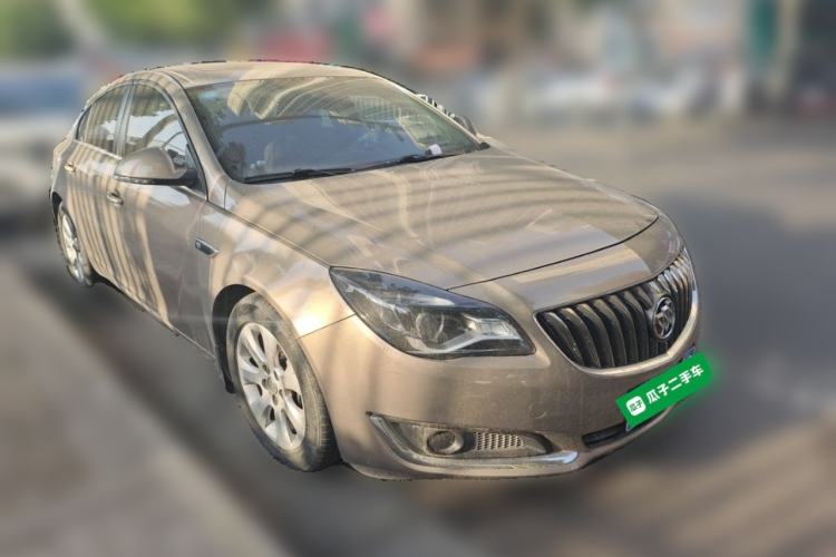 Used Buick Regal 2015 1.6T Leading Technology Model Front Right 45 Deg