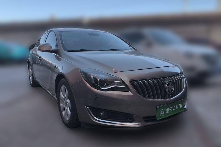 Used Buick Regal 2015 1.6T Elite Tech Model Front Right 45 Deg