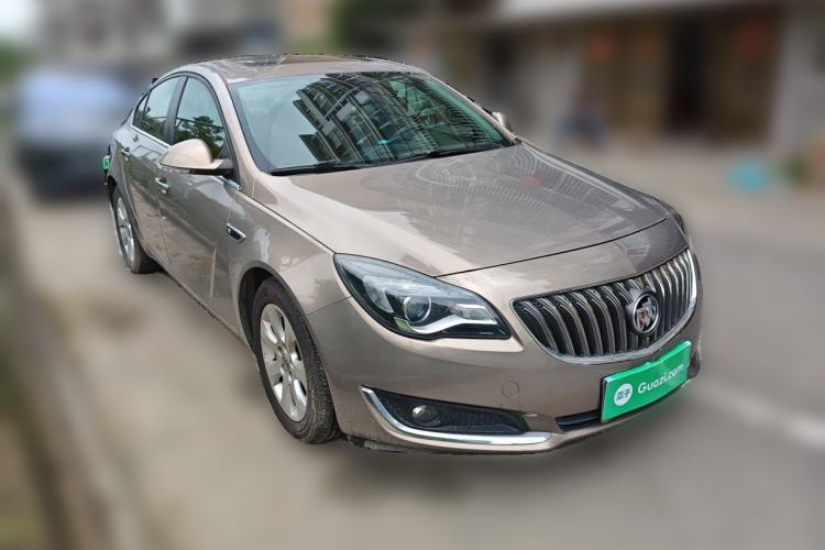 Used Buick Regal 2015 1.6T Elite Tech Model Front Right 45 Deg