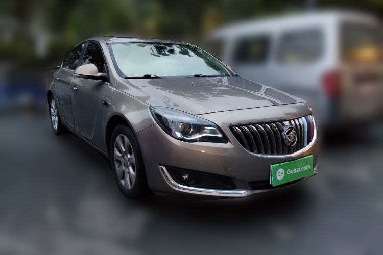 Used Buick Regal 2015 1.6T Elite Tech Model Front Right 45 Deg