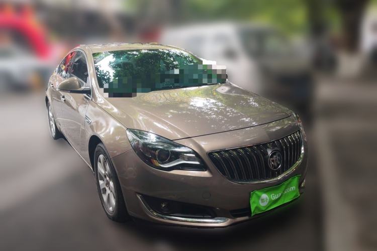 Used Buick Regal 2015 2.0L Elite Fashion Edition Front Right 45 Deg