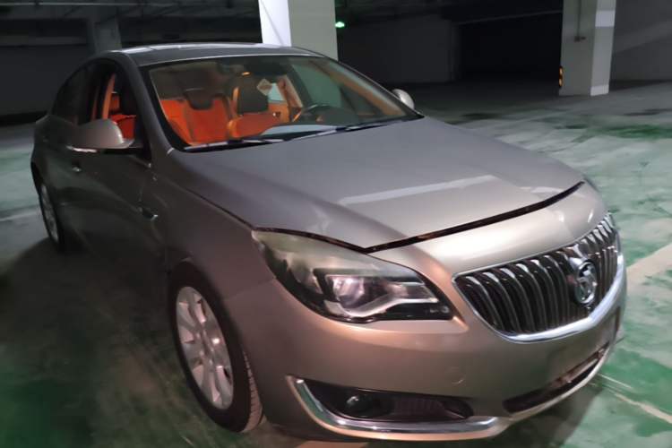 Used Buick Regal 2015 1.6T Elite Tech Model Front Right 45 Deg