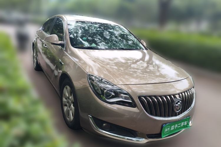 Used Buick Regal 2015 1.6T Elite Tech Model Front Right 45 Deg