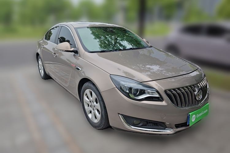 Used Buick Regal 2015 1.6T Elite Tech Model Front Right 45 Deg