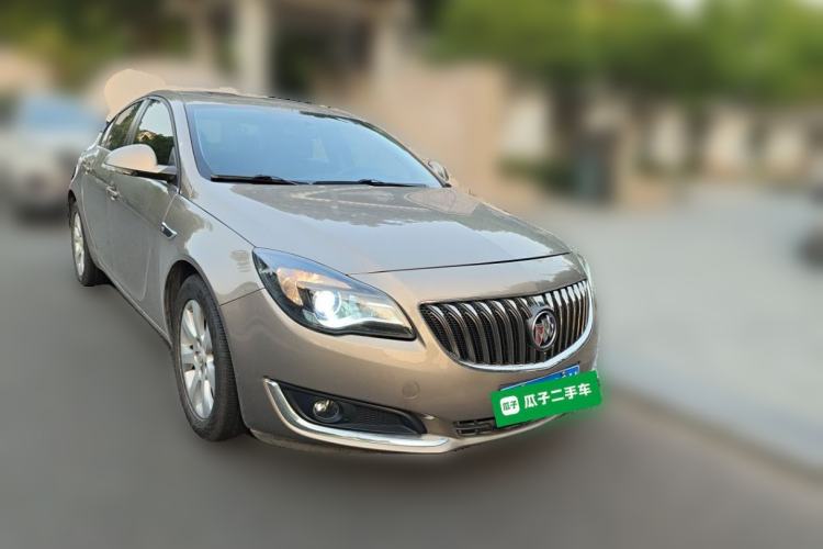 Used Buick Regal 2015 1.6T Leading Technology Model Front Right 45 Deg