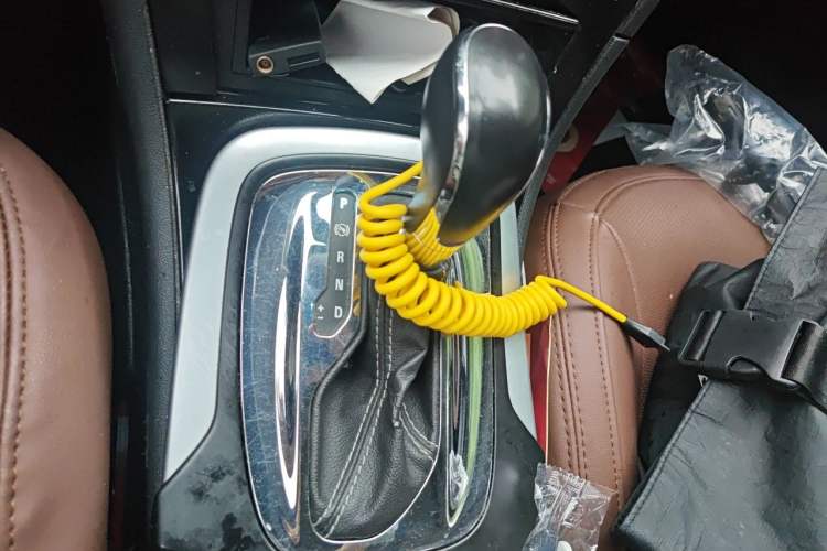 Used Buick Regal 2015 1.6T Leading Technology Model Gear Lever