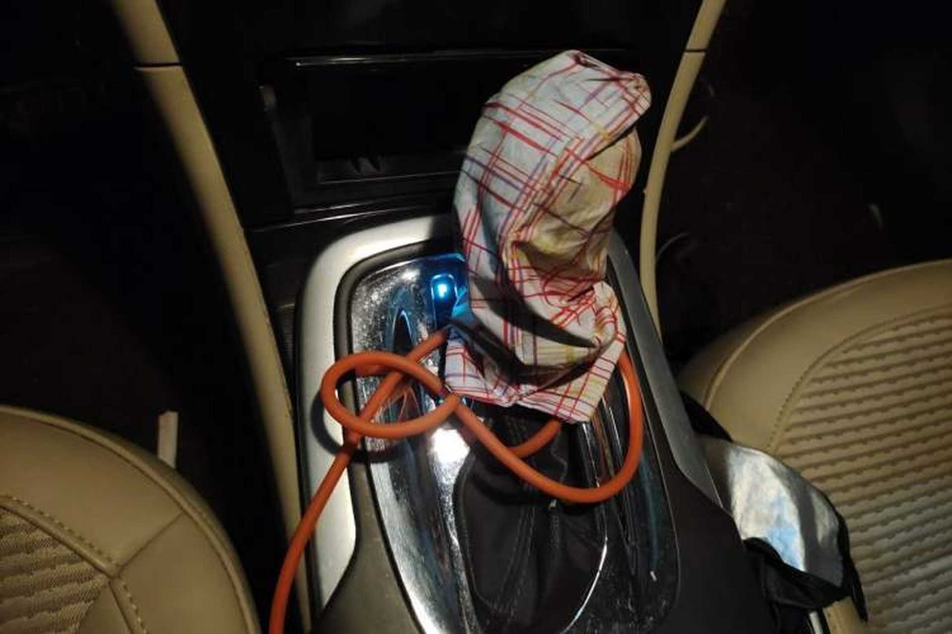 Used Buick Regal 2015 2.0L Leading Fashion Edition Gear Lever