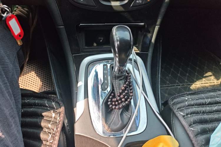 Used Buick Regal 2015 1.6T Leading Technology Model Gear Lever