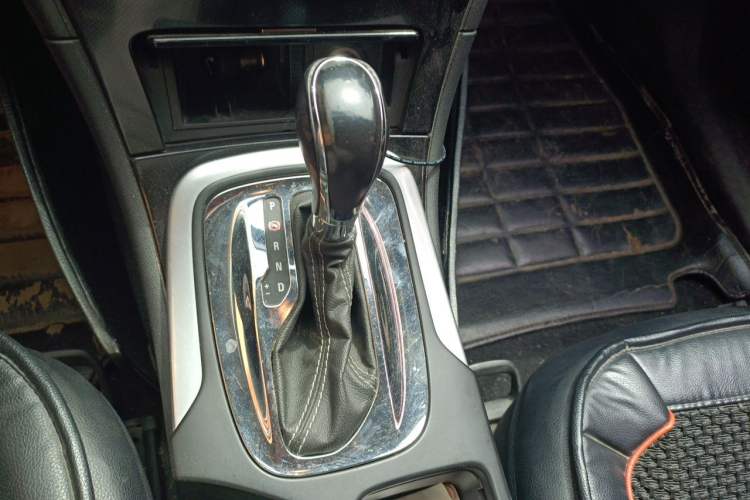 Used Buick Regal 2015 1.6T Leading Technology Model Gear Lever