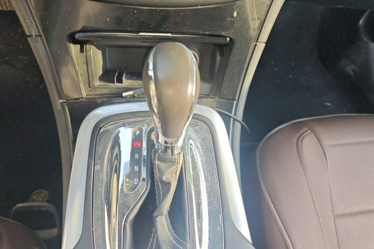 Used Buick Regal 2015 1.6T Leading Technology Model Gear Lever