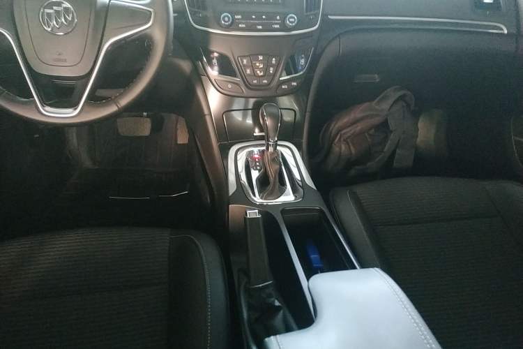Used Buick Regal 2015 1.6T Leading Technology Model Gear Lever