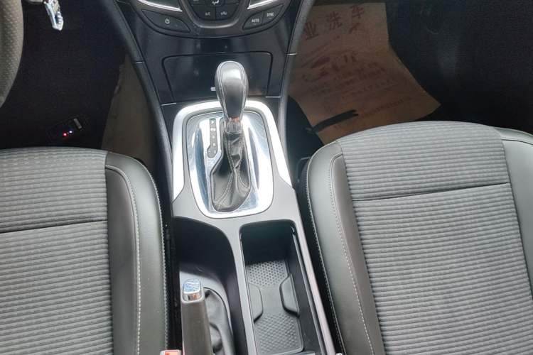 Used Buick Regal 2015 1.6T Leading Technology Model Gear Lever