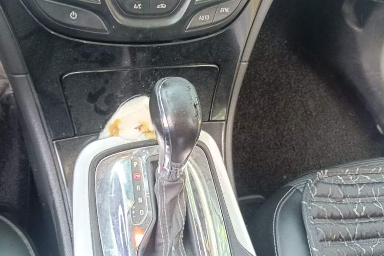 Used Buick Regal 2015 1.6T Leading Technology Model Gear Lever