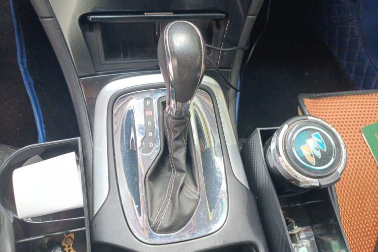 Used Buick Regal 2015 1.6T Leading Technology Model Gear Lever