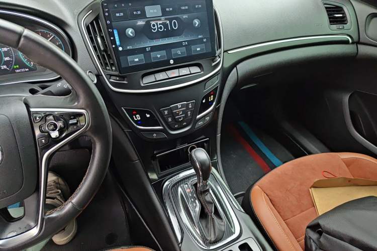 Used Buick Regal 2015 1.6T Elite Tech Model Gear Lever