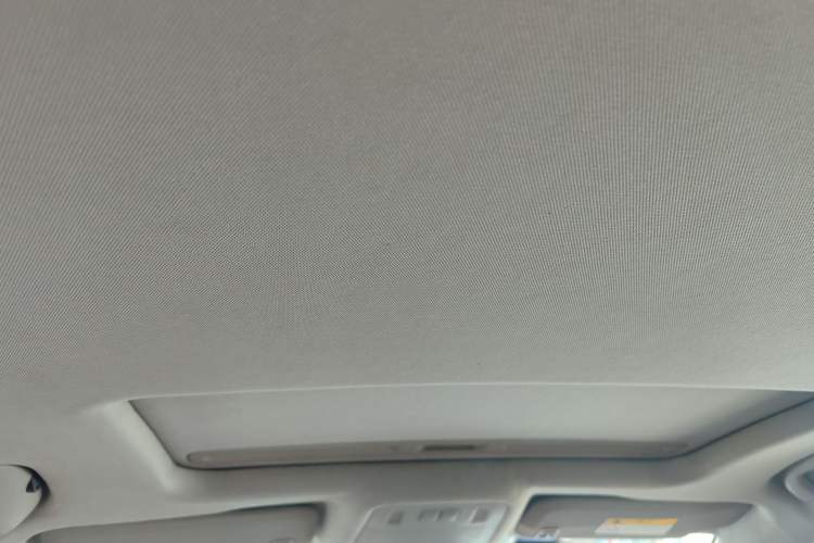 Used Buick Regal 2015 1.6T Elite Tech Model Headliner
