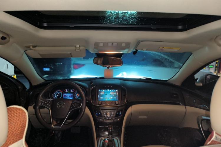 Used Buick Regal 2015 2.0L Elite Fashion Edition Headliner