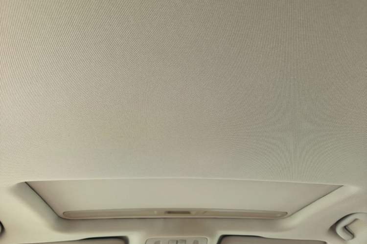 Used Buick Regal 2015 1.6T Elite Tech Model Headliner