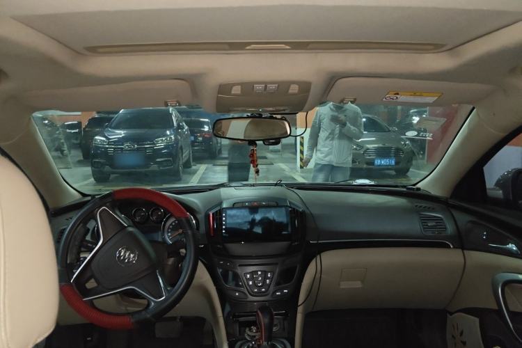 Used Buick Regal 2015 2.0L Leading Fashion Edition Headliner