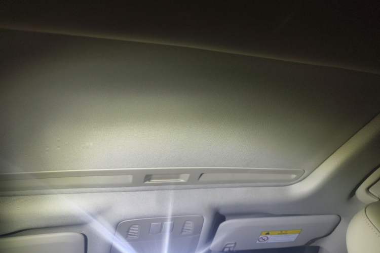 Used Buick Regal 2015 2.0L Leading Fashion Edition Headliner